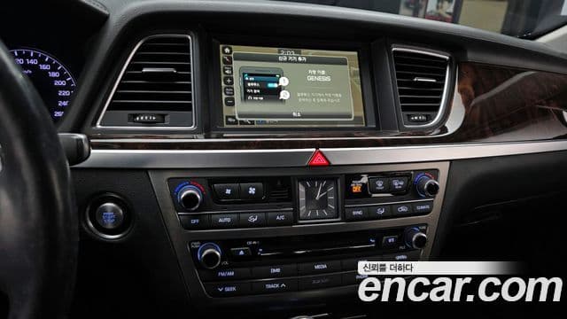 Hyundai Genesis DH Modern, 2016 14