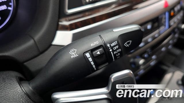 Hyundai Genesis DH Modern, 2016 17