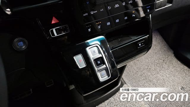 Hyundai Staria Inspiration, 2025 9