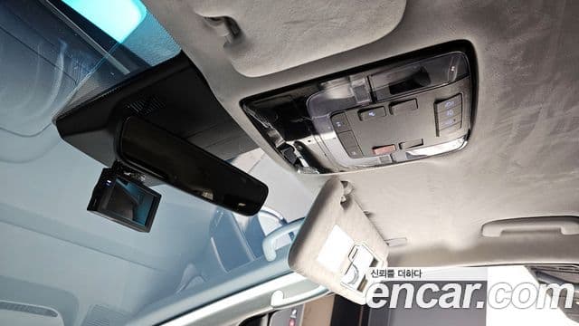 Hyundai Staria Inspiration, 2025 18