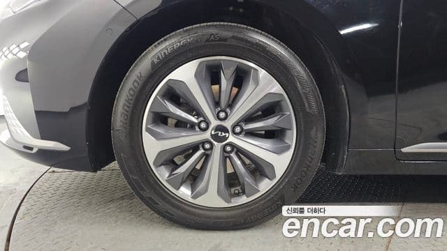 Kia K8 гибрид Noblesse, 2022 все фото