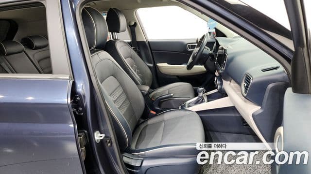 Hyundai Venue 1.6 Flux, 2020 11