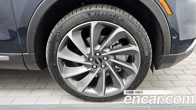 Lincoln Nautilus 1세대, 2023 все фото