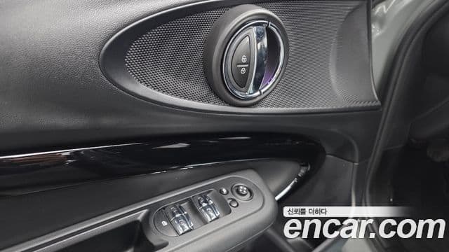 Mini Cooper 클럽맨 2세대, 2021 18