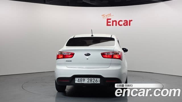 Kia All New Pride Luxury, 2014 4