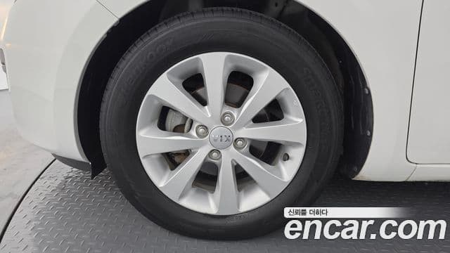 Kia All New Pride Luxury, 2014 все фото