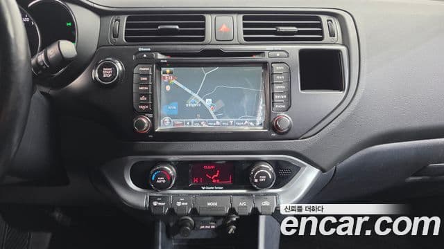 Kia All New Pride Luxury, 2014 15