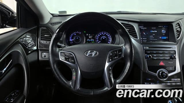 Hyundai Grandeur HG гибрид Premium, 2015 13