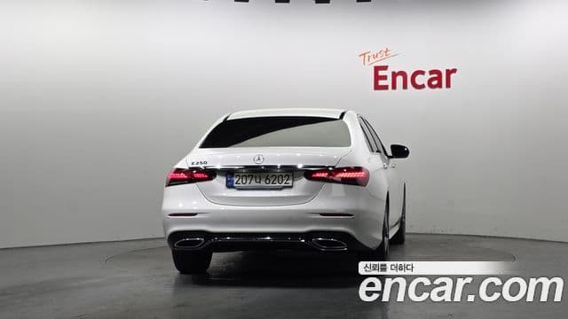 Mercedes-Benz E-класс W213 AMG Line, 2023 4