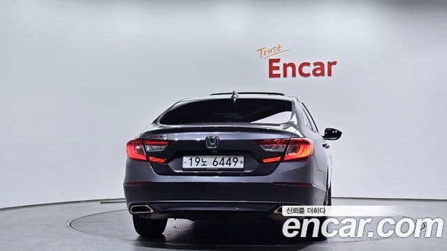 Honda Accord 10세대 1.5 турбо, 2018 4