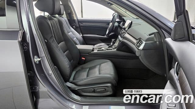 Honda Accord 10세대 1.5 турбо, 2018 11