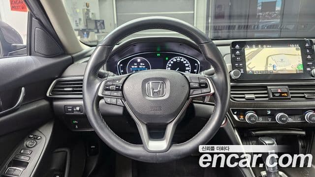 Honda Accord 10세대 1.5 турбо, 2018 14