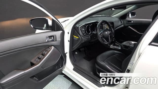 Kia K5 Luxury, 2013 11