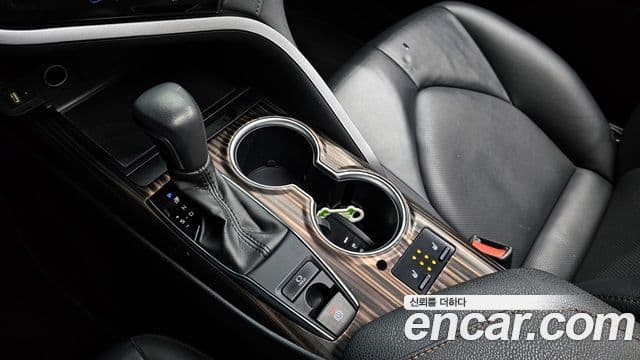 Toyota 캠리 (XV70), 2019 9