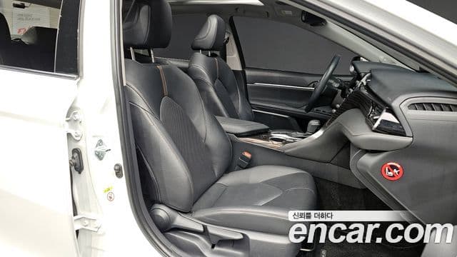 Toyota 캠리 (XV70), 2019 10