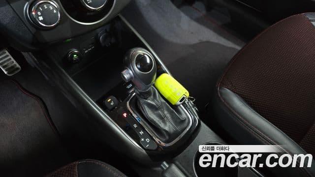 Kia Forte купе Prestige, 2011 9