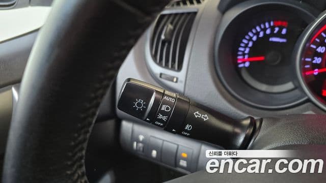 Kia Forte купе Prestige, 2011 17