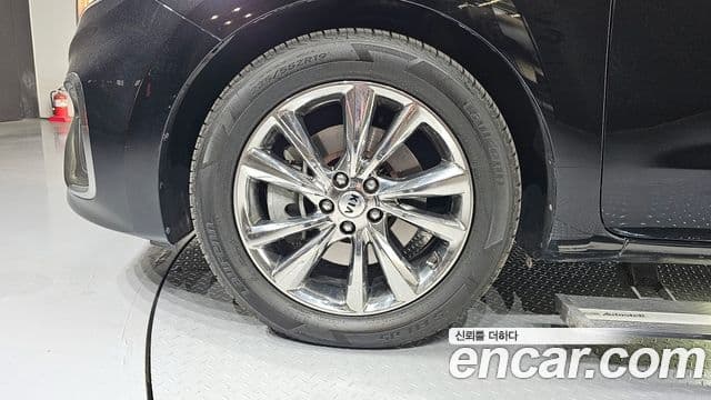 Kia The / новый New Carnival Prestige High Roof, 2020 все фото