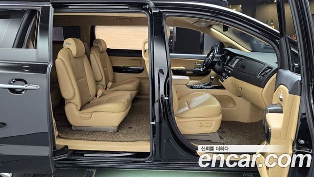 Kia The / новый New Carnival Prestige High Roof, 2020 10