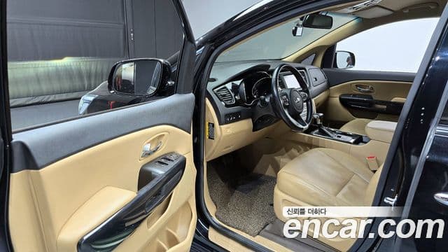 Kia The / новый New Carnival Prestige High Roof, 2020 11