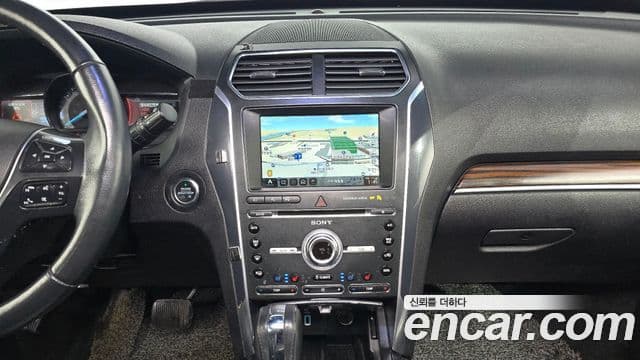 Ford Explorer 5세대, 2018 14