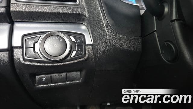 Ford Explorer 5세대, 2018 16