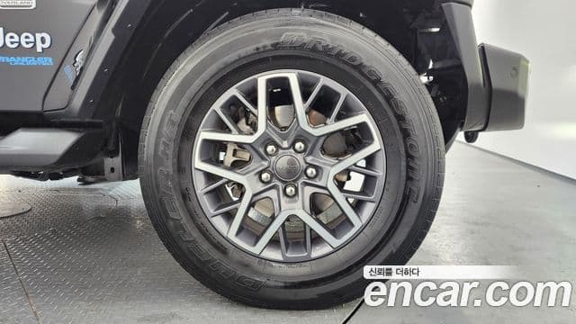 Jeep Wrangler (JL) 2.0 Overland Power top 4도어 4xe, 2022 все фото