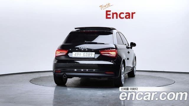 Audi A1 30 TDI Sport, 2015 4