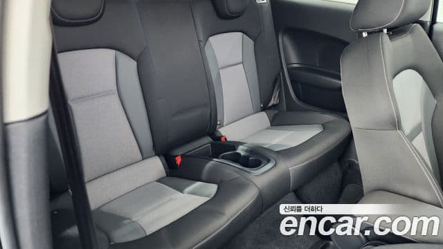 Audi A1 30 TDI Sport, 2015 12