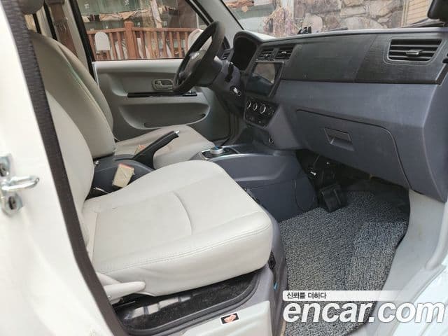 신위안 이티밴 4인승, 2024 9