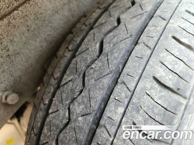 신위안 이티밴 4인승, 2024 11