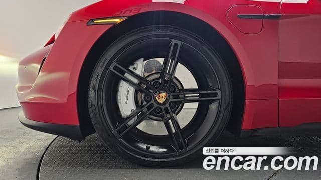 Porsche 타이칸 4S, 2021 все фото