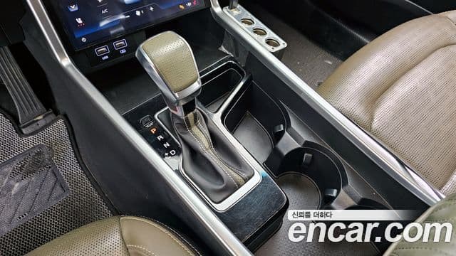 KG모빌리티(SsangYong) Torres T7, 2023 9