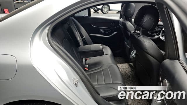 Mercedes-Benz C-класс W205 AMG Line, 2017 11