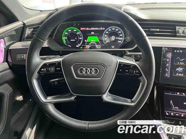 Audi Q8 e-Tron (GE) Premium, 2024 12