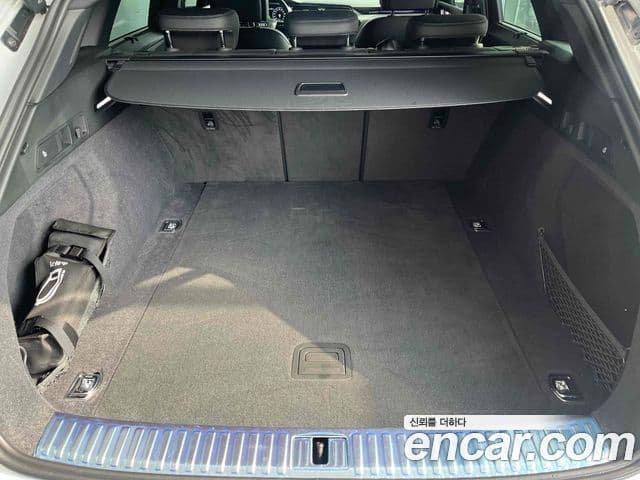 Audi Q8 e-Tron (GE) Premium, 2024 18