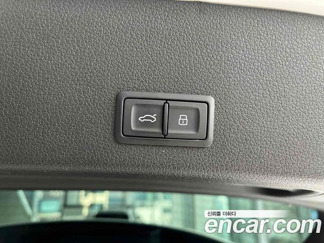 Audi Q8 e-Tron (GE) Premium, 2024 19