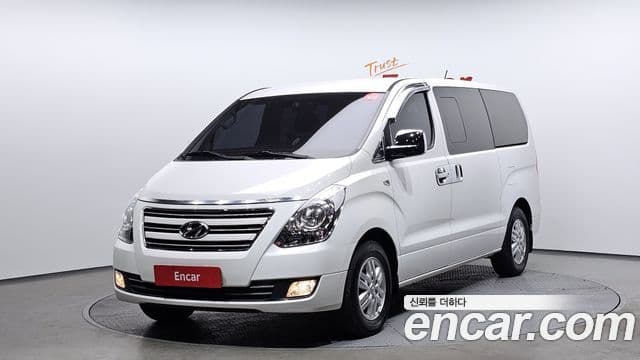 Hyundai Grand Starex Smart, 2017 1