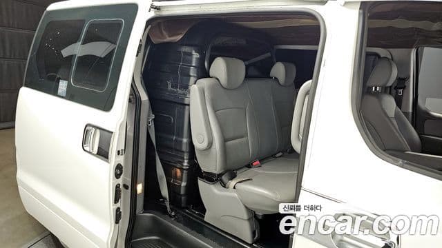 Hyundai Grand Starex Smart, 2017 12