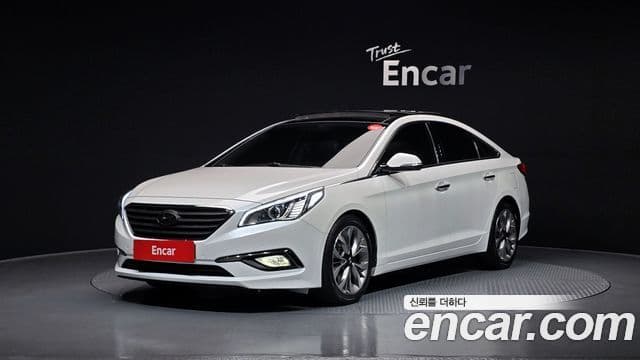 Hyundai LF Sonata Premium, 2015 1
