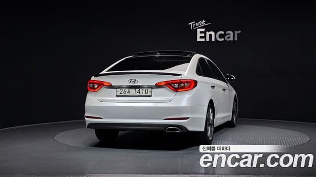 Hyundai LF Sonata Premium, 2015 4