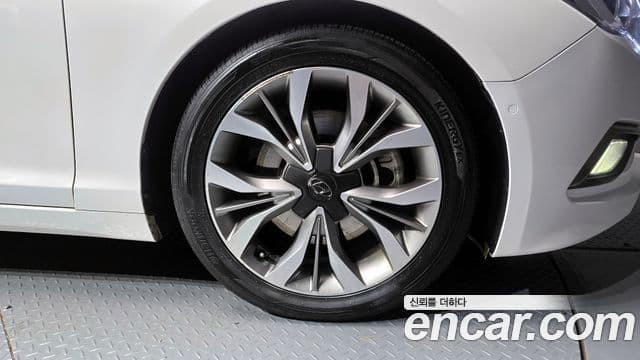 Hyundai LF Sonata Premium, 2015 все фото