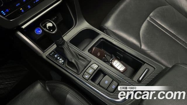 Hyundai LF Sonata Premium, 2015 9