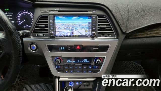 Hyundai LF Sonata Premium, 2015 15