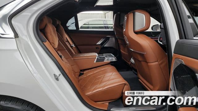 BMW 7시리즈 (G70) 740i sDrive Design Pure Excellence, 2023 12