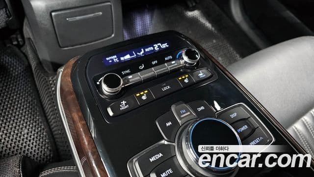 Genesis EQ900 Luxury, 2017 19