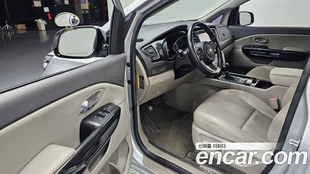Kia All New Carnival Prestige, 2016 11