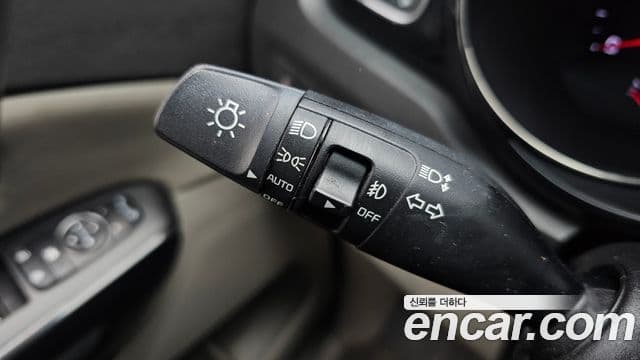 Kia All New Carnival Prestige, 2016 17