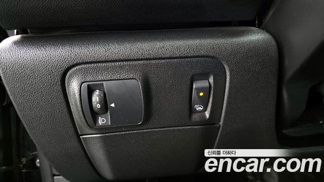 Renault Korea(Samsung) SM6 2.0 LPe SE (для людей с инвалидностью), 2019 16