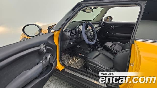 Mini Cooper 3세대, 2017 10